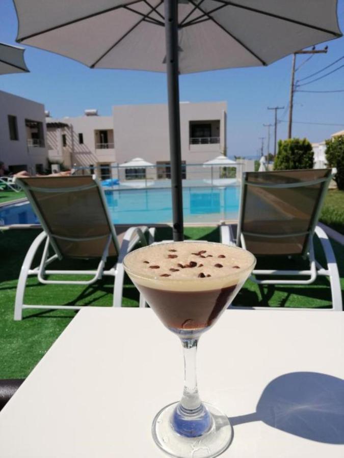 Carisa Maleme Hotel Bagian luar foto