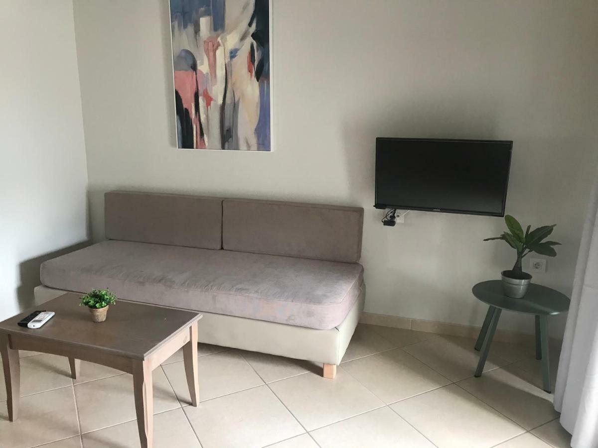 Carisa Maleme Hotel Bagian luar foto