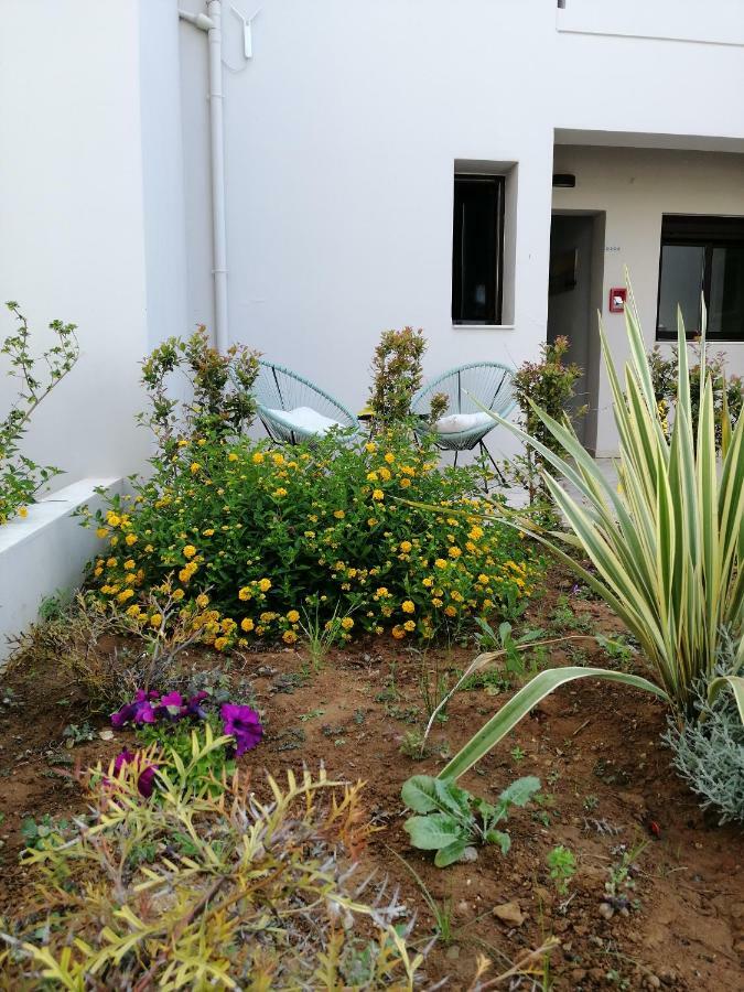 Carisa Maleme Hotel Bagian luar foto