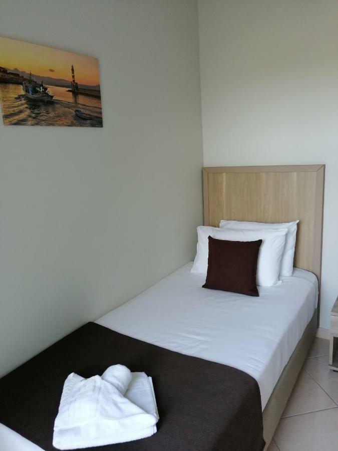 Carisa Maleme Hotel Bagian luar foto