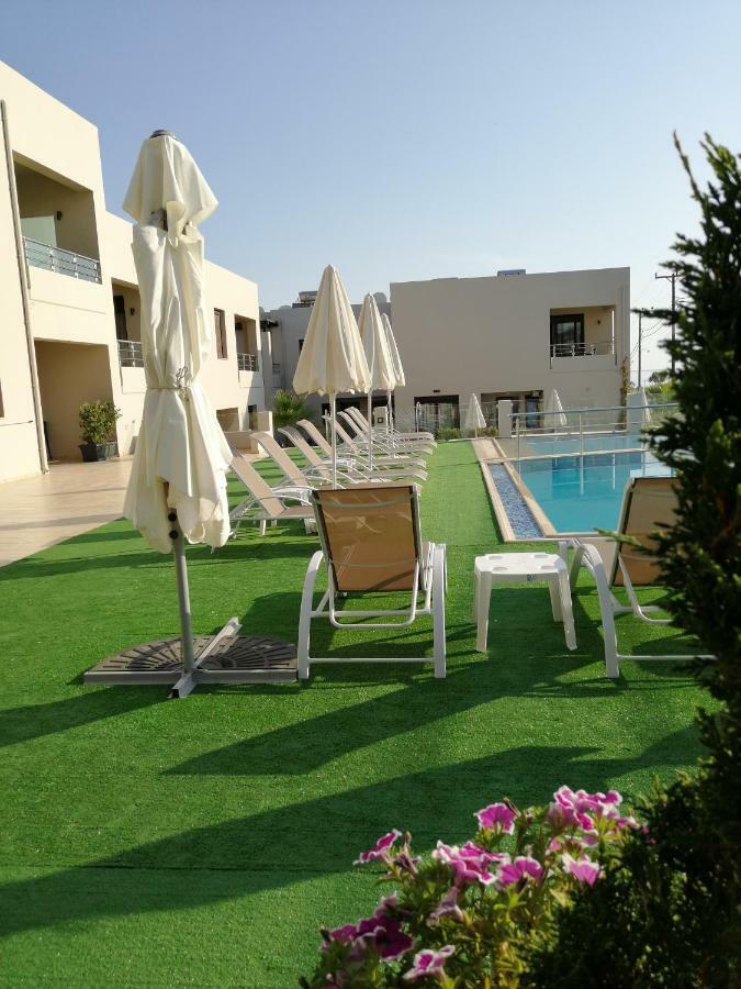 Carisa Maleme Hotel Bagian luar foto