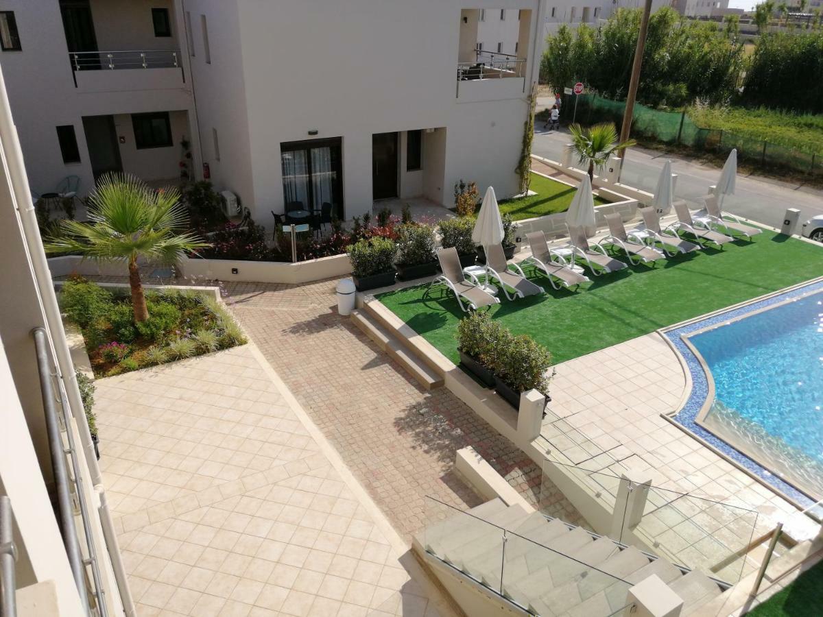 Carisa Maleme Hotel Bagian luar foto