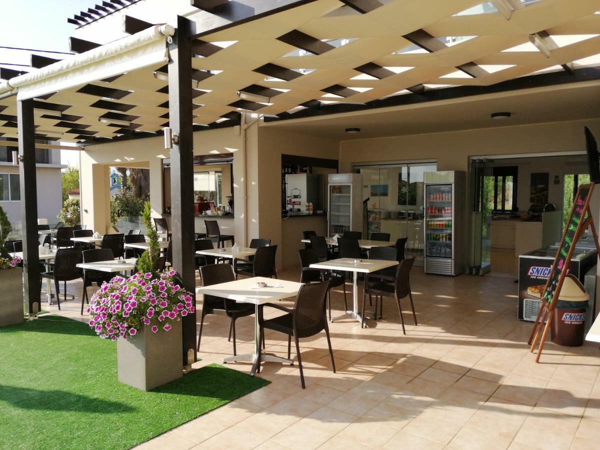 Carisa Maleme Hotel Bagian luar foto